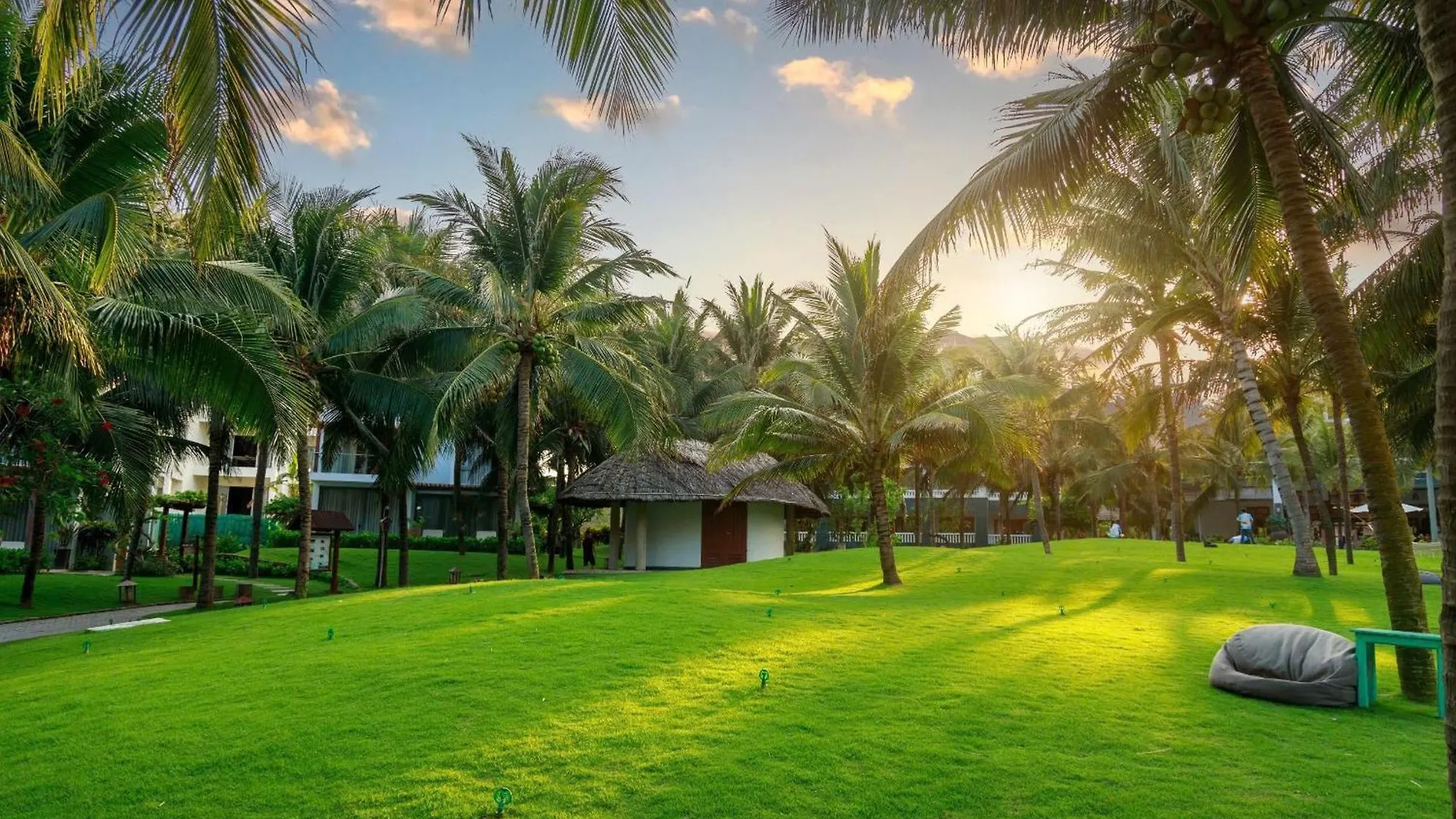 Sonata Resort & Spa Phan Thiet 4*,